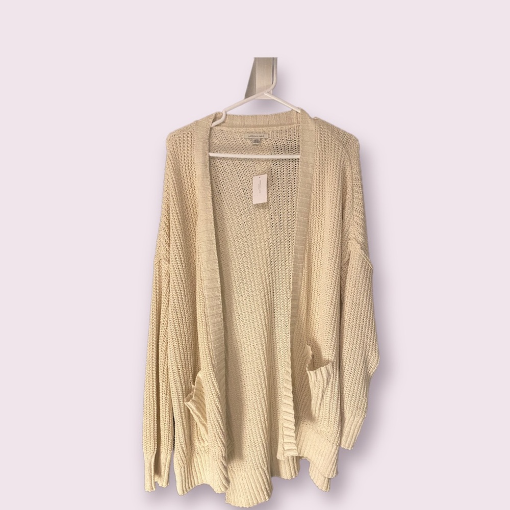 🆕AE Long-Sleeve Knit Beige Cardigan (NEW)